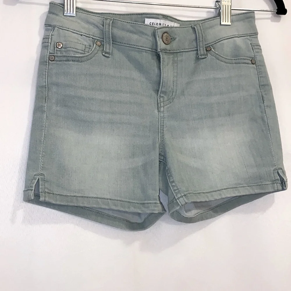 Celebrity Pink Girls solid light green pre washed denim shorts Size 12